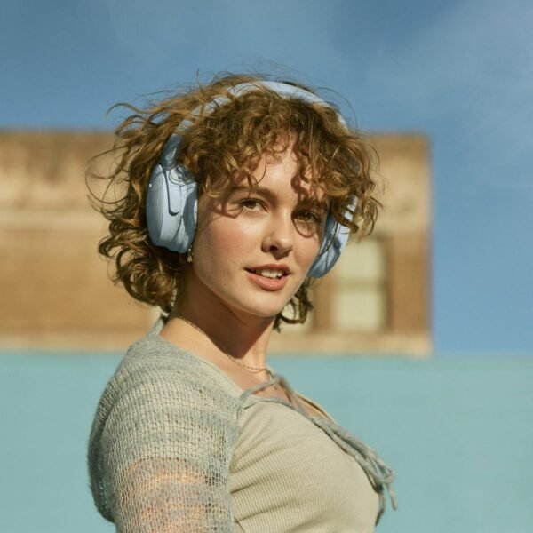 Fones de ouvido supra-auriculares sem fio Bose QuietComfort com cancelamento de ruído - Moonstone Blue - Imagem 5